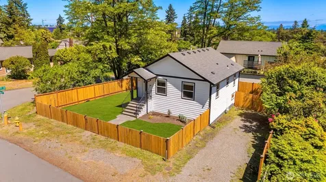 11558 Fremont Avenue N Seattle WA 98133