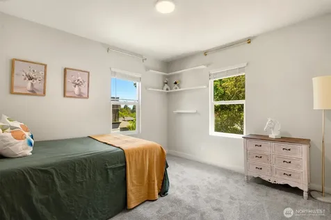 11558 Fremont Avenue N Seattle WA 98133