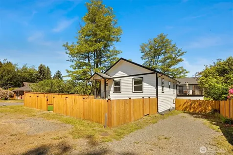 11558 Fremont Avenue N Seattle WA 98133