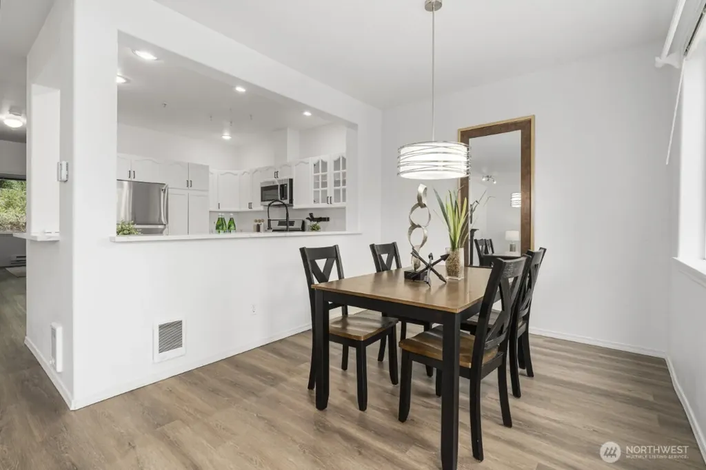 7583 Old Redmond Road Redmond WA 98052
