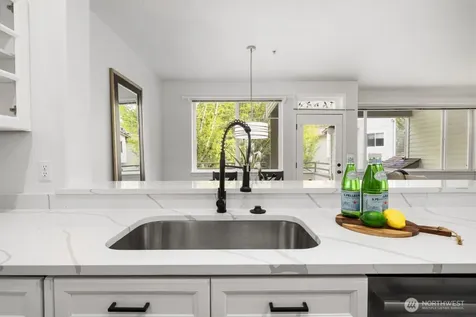 7583 Old Redmond Road Redmond WA 98052