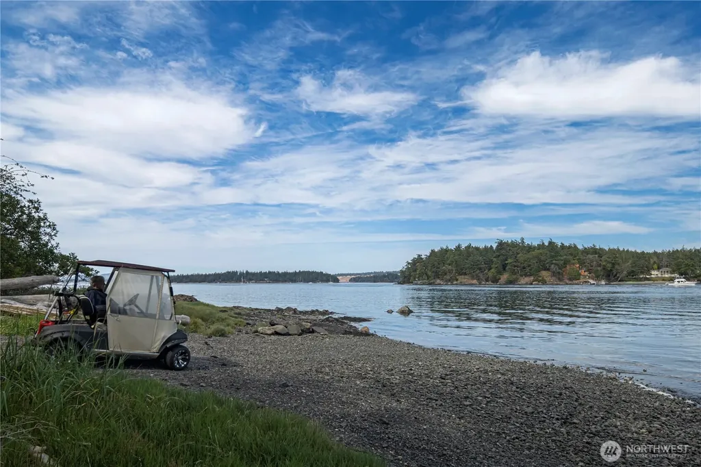 16 Driftwood Drive Henry Island WA 98250