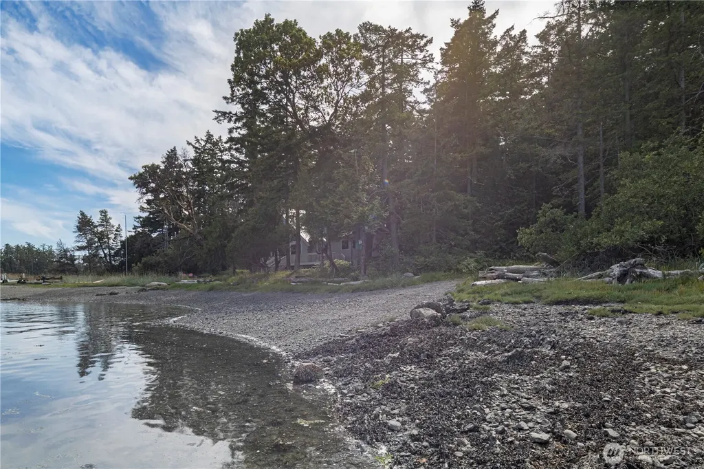 16 Driftwood Drive Henry Island WA 98250