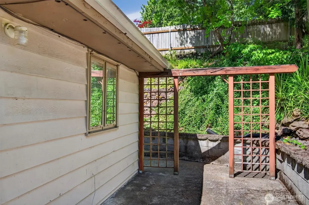 1411 Miller Drive Kelso WA 98626