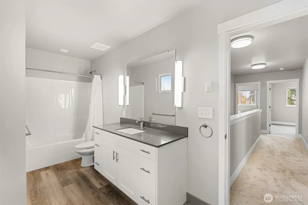 1884 Front Street Lynden WA 98264