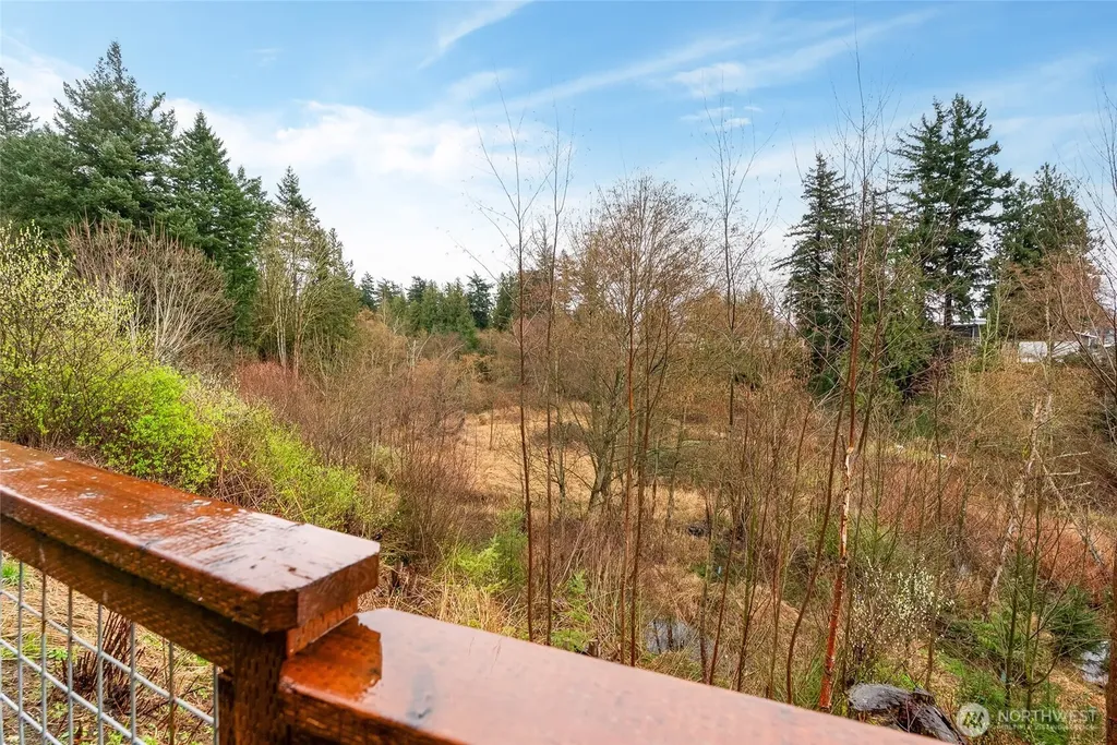 1884 Front Street Lynden WA 98264