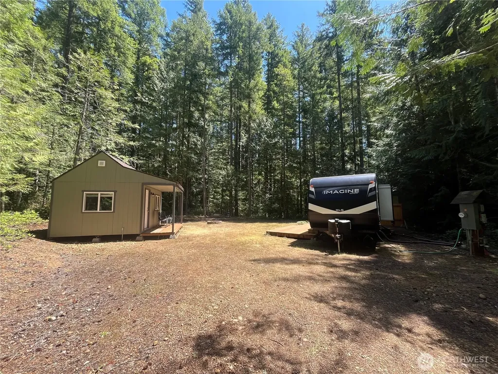 212 N Mt Jupiter Drive Hoodsport WA 98548