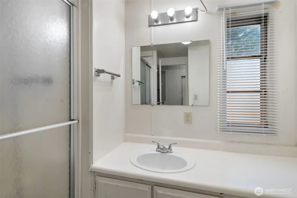 18705 1st Avenue NE Suquamish WA 98392
