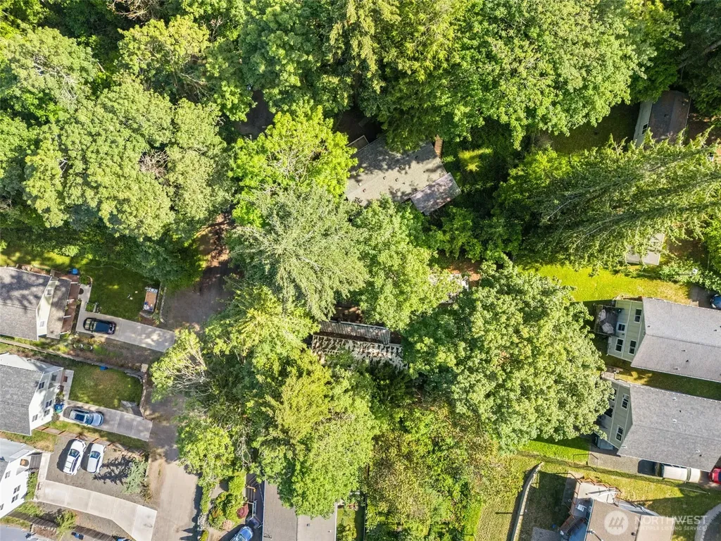 18705 1st Avenue NE Suquamish WA 98392