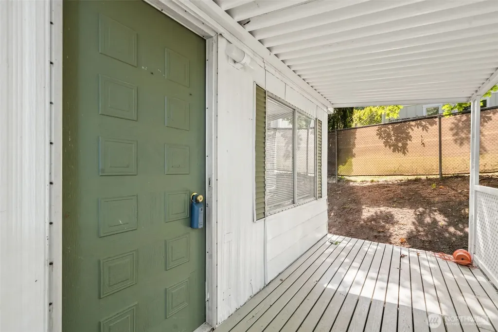 18705 1st Avenue NE Suquamish WA 98392