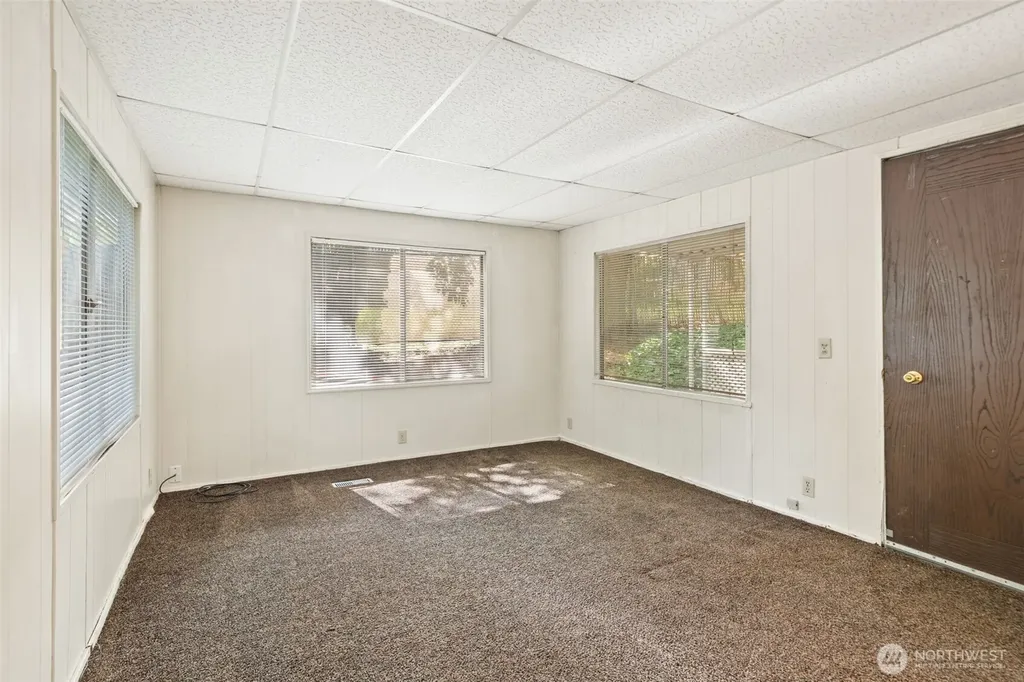 18705 1st Avenue NE Suquamish WA 98392