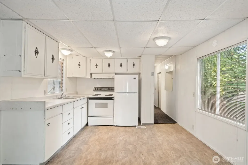18705 1st Avenue NE Suquamish WA 98392