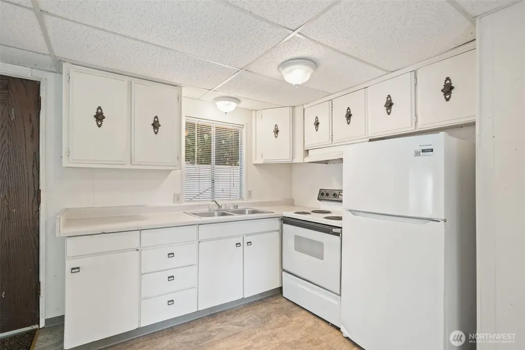 18705 1st Avenue NE Suquamish WA 98392