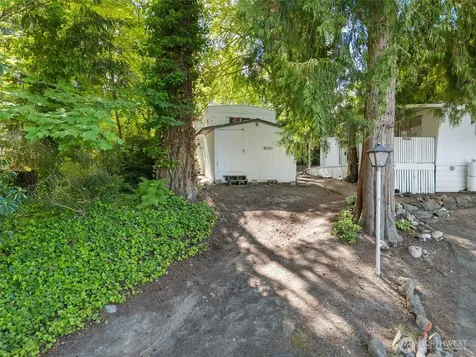 18705 1st Avenue NE Suquamish WA 98392