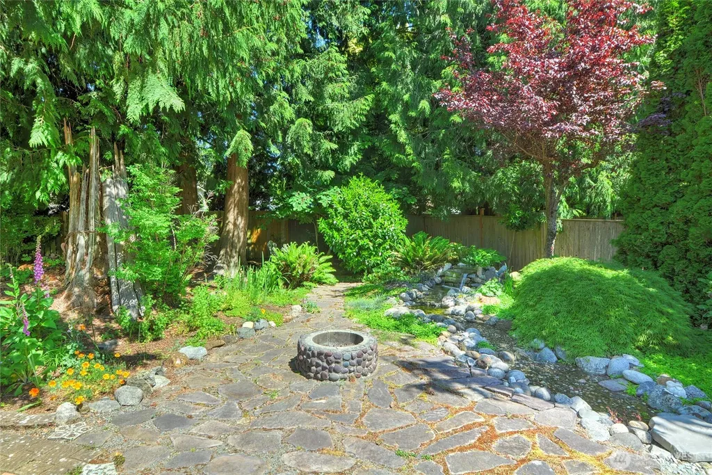 4013 Creek Place Mount Vernon WA 98273