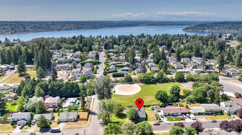 2200 NE 24th Street Renton WA 98056