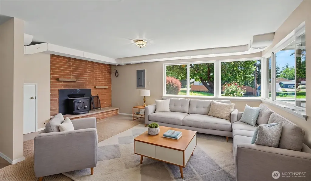 2200 NE 24th Street Renton WA 98056