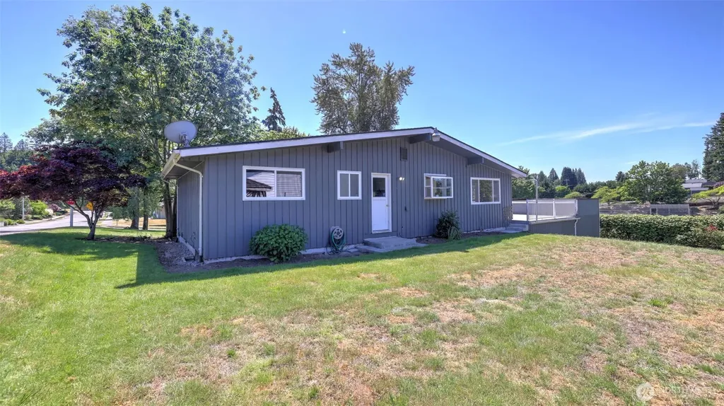 2200 NE 24th Street Renton WA 98056