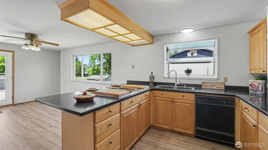 2200 NE 24th Street Renton WA 98056