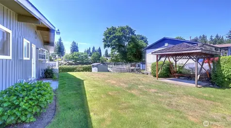 2200 NE 24th Street Renton WA 98056