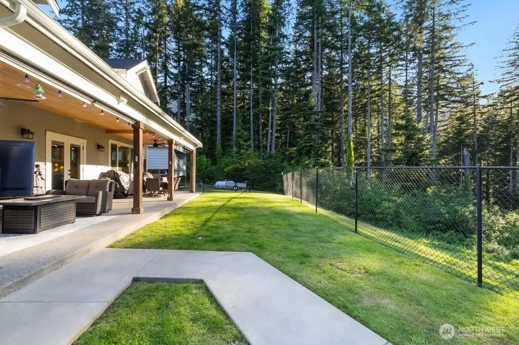 13525 409th Avenue SE North Bend WA 98045