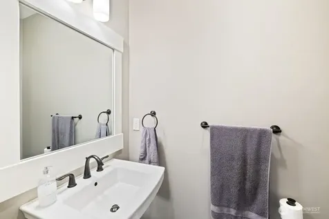 13525 409th Avenue SE North Bend WA 98045