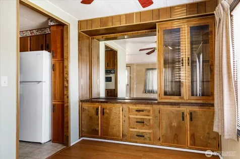 225 NE Ernst Street Oak Harbor WA 98277