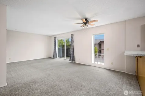 1425 S Puget Drive Renton WA 98055