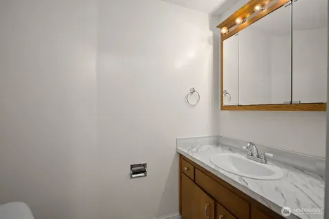 1425 S Puget Drive Renton WA 98055