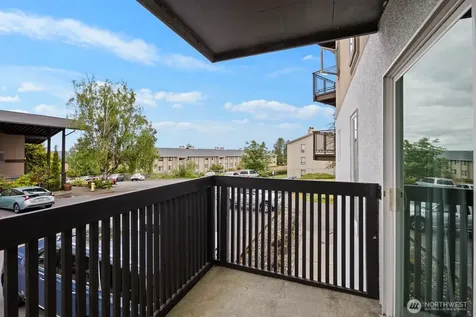 1425 S Puget Drive Renton WA 98055