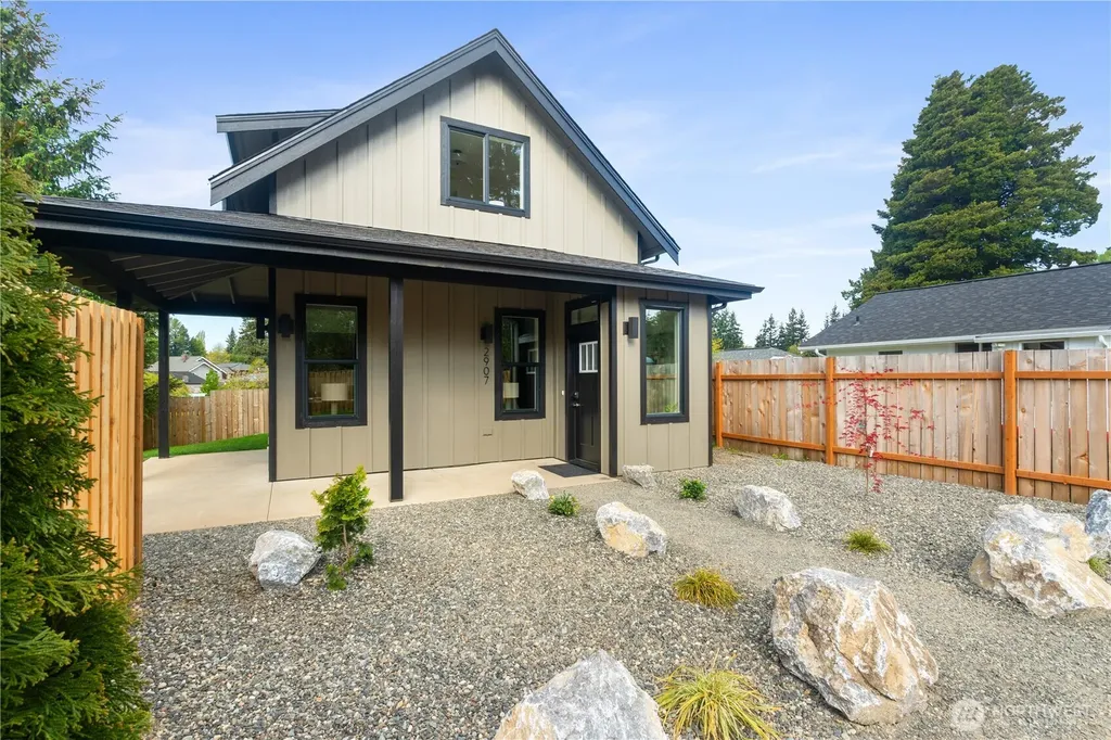 2907 Cedarwood Avenue Bellingham WA 98225
