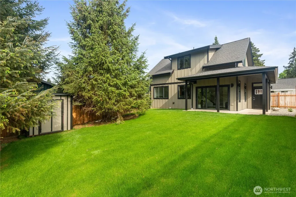 2907 Cedarwood Avenue Bellingham WA 98225
