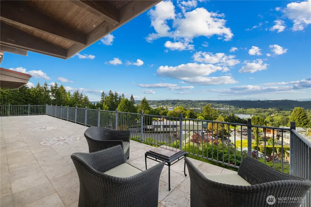 5454 194th Avenue SE Issaquah WA 98027