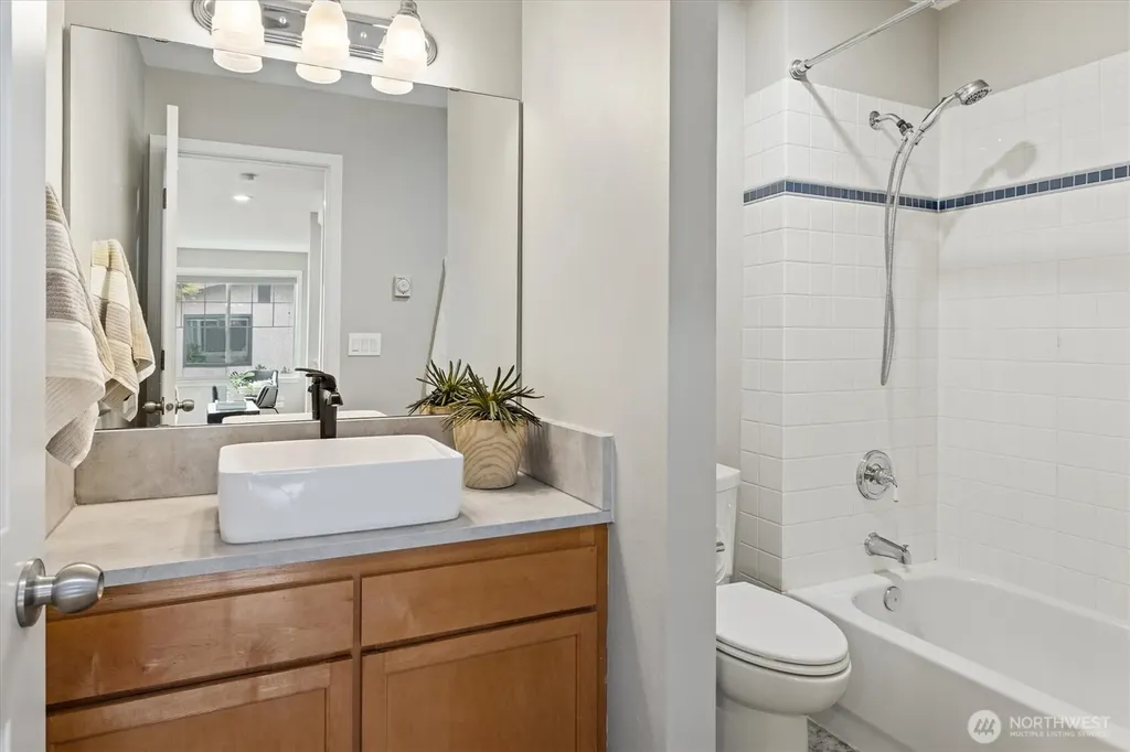 2641 NW 57th Street Seattle WA 98107