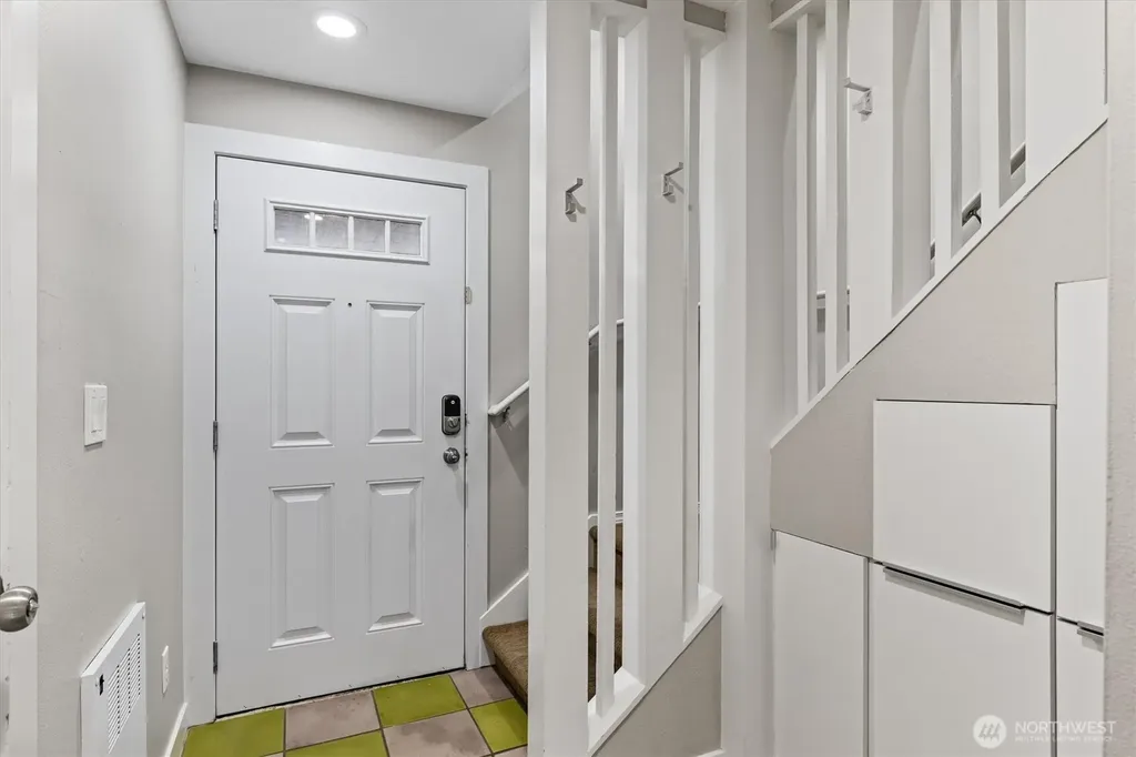 2641 NW 57th Street Seattle WA 98107