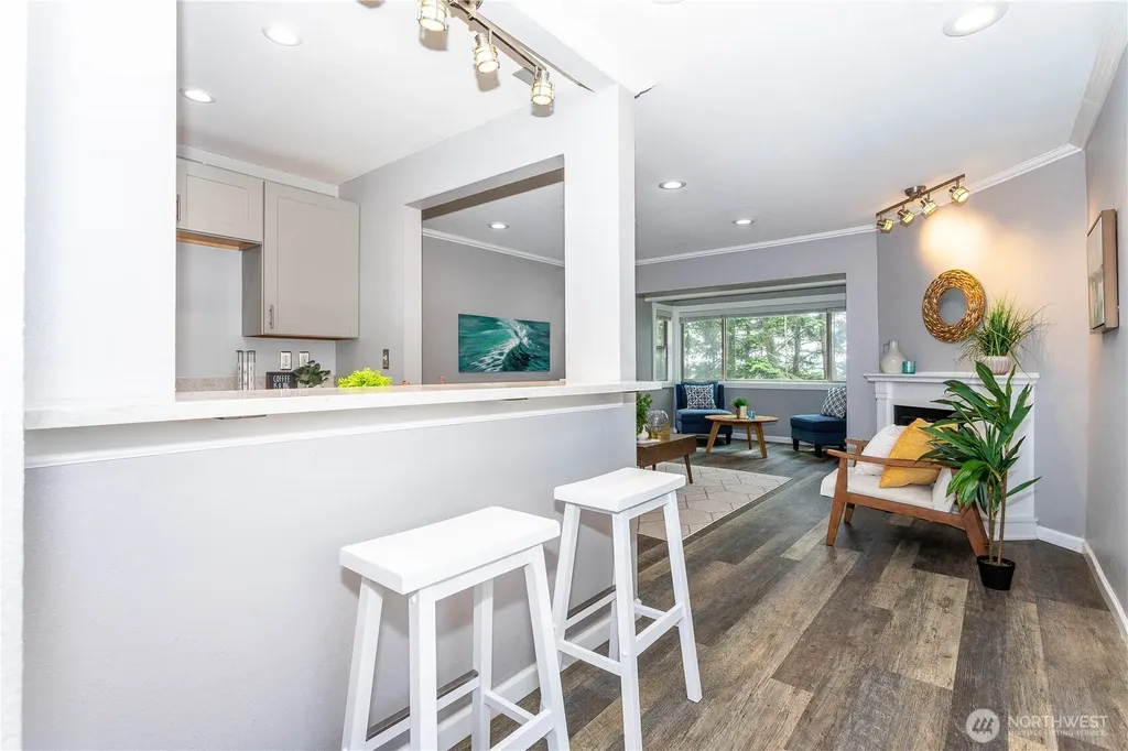 12517 NE 23rd Place Bellevue WA 98005