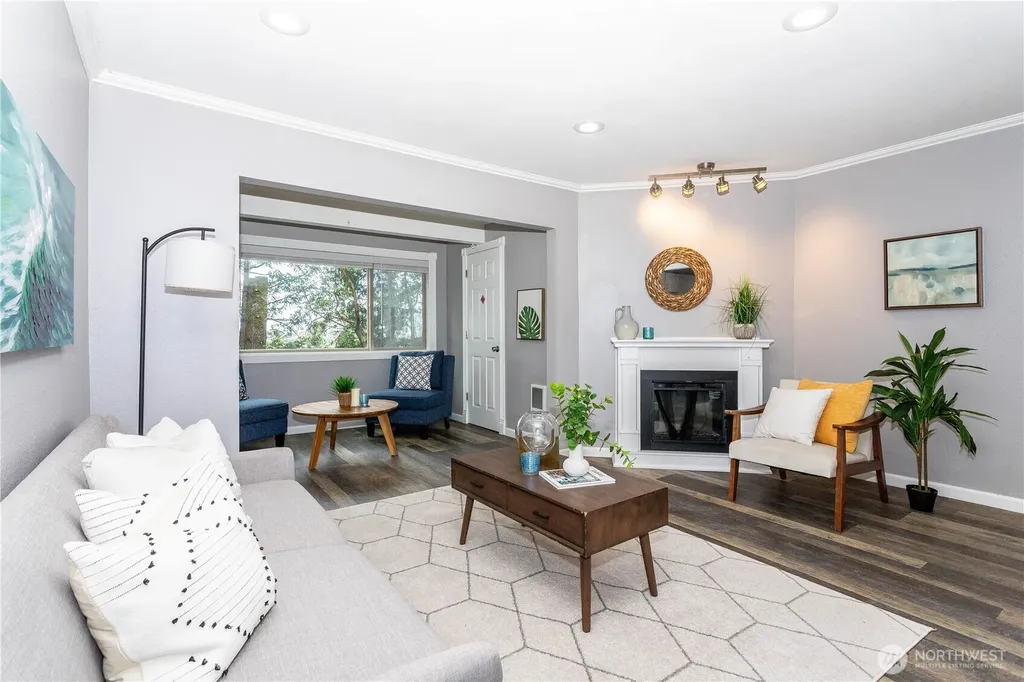 12517 NE 23rd Place Bellevue WA 98005