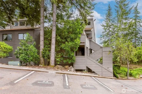 12517 NE 23rd Place Bellevue WA 98005