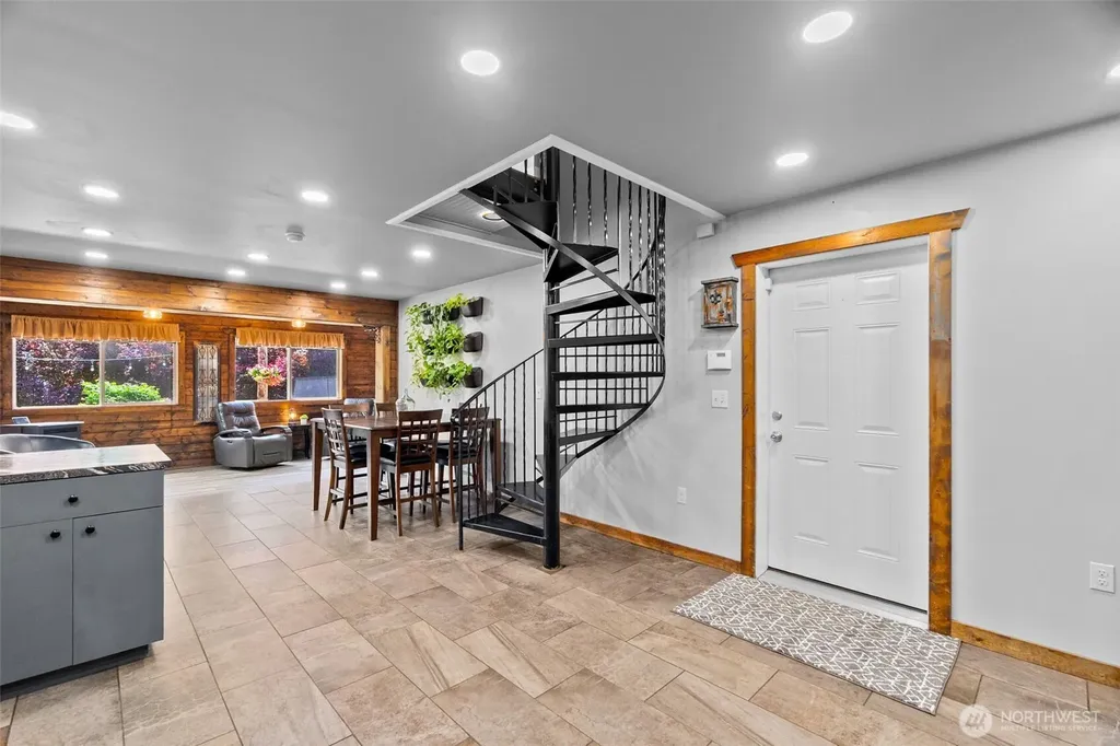 5924 139th Trail SW Rochester WA 98579