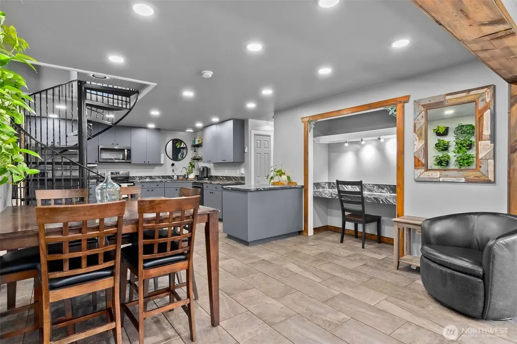 5924 139th Trail SW Rochester WA 98579