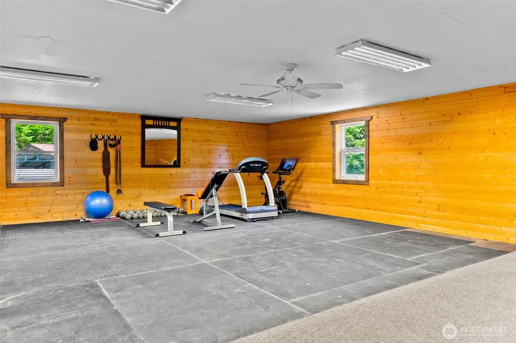 5924 139th Trail SW Rochester WA 98579