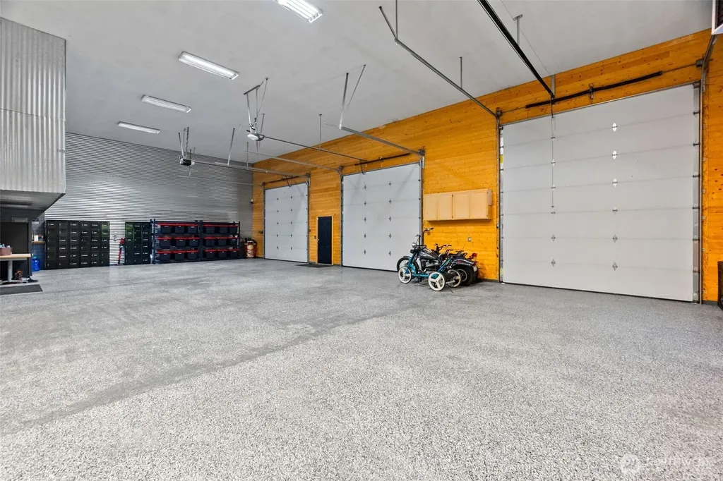 5924 139th Trail SW Rochester WA 98579