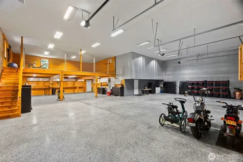 5924 139th Trail SW Rochester WA 98579
