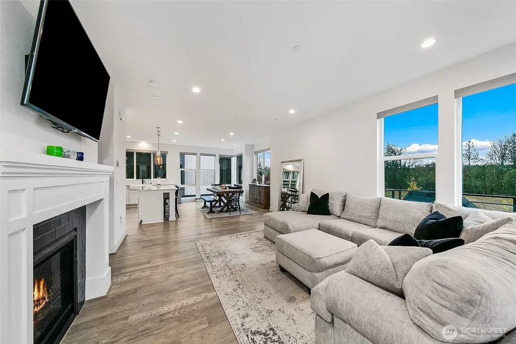 14002 3rd Avenue NE Duvall WA 98019