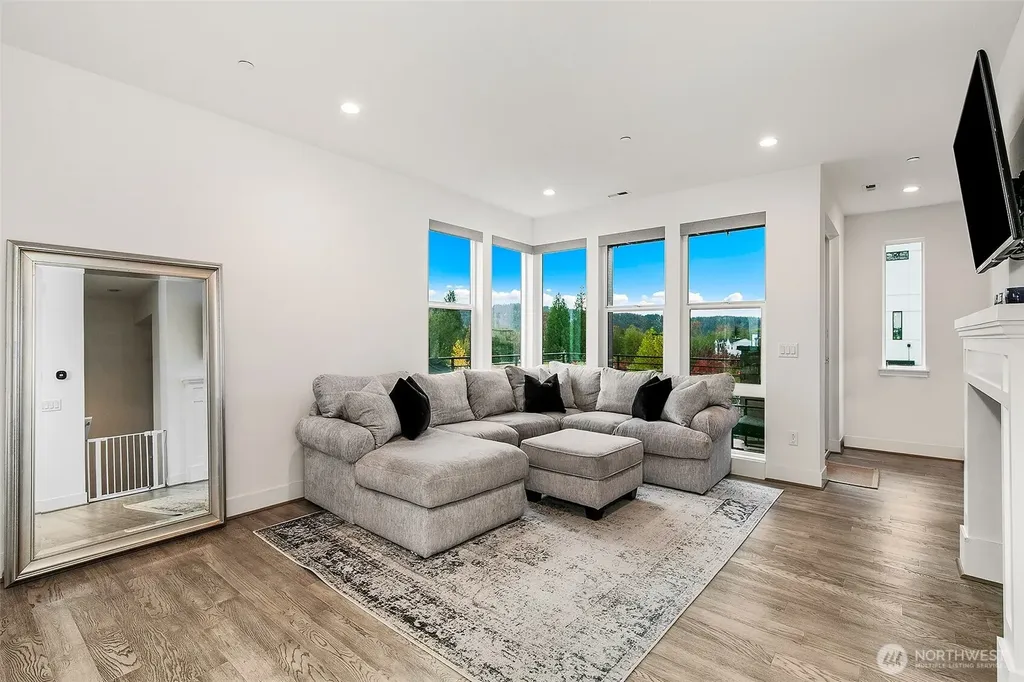 14002 3rd Avenue NE Duvall WA 98019