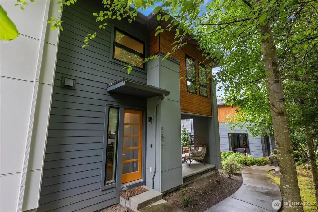 12873 SE 75th Road Newcastle WA 98056