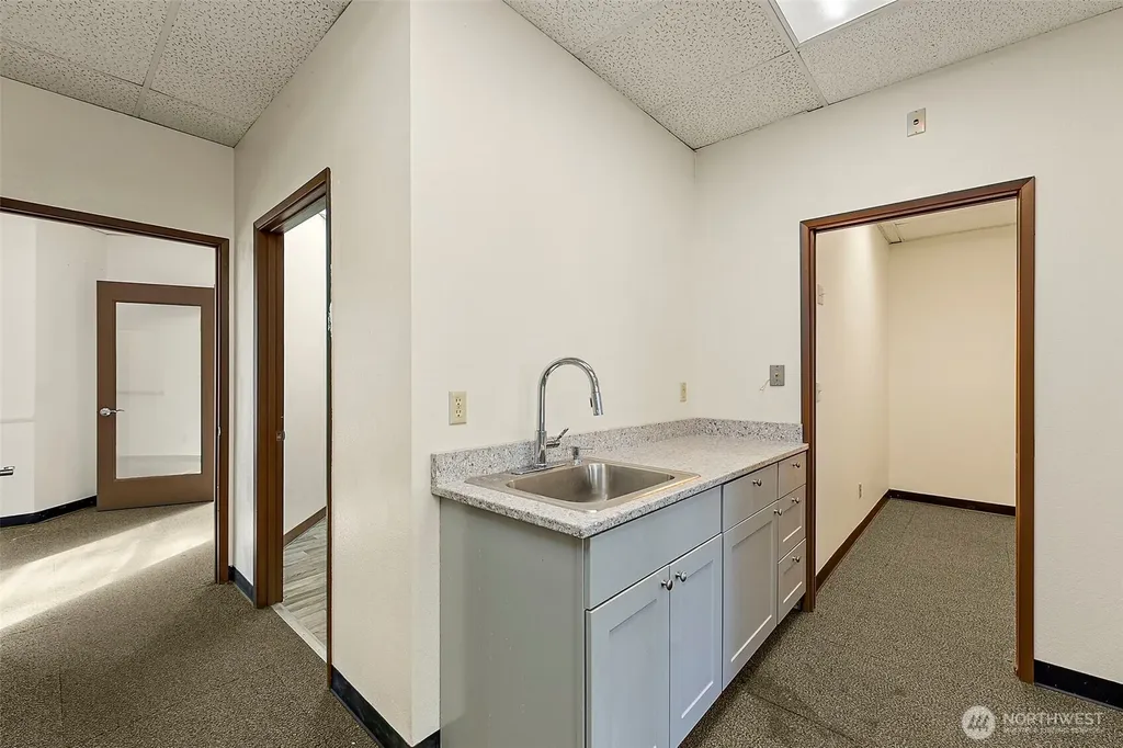 2025 Wheaton Way Bremerton WA 98310
