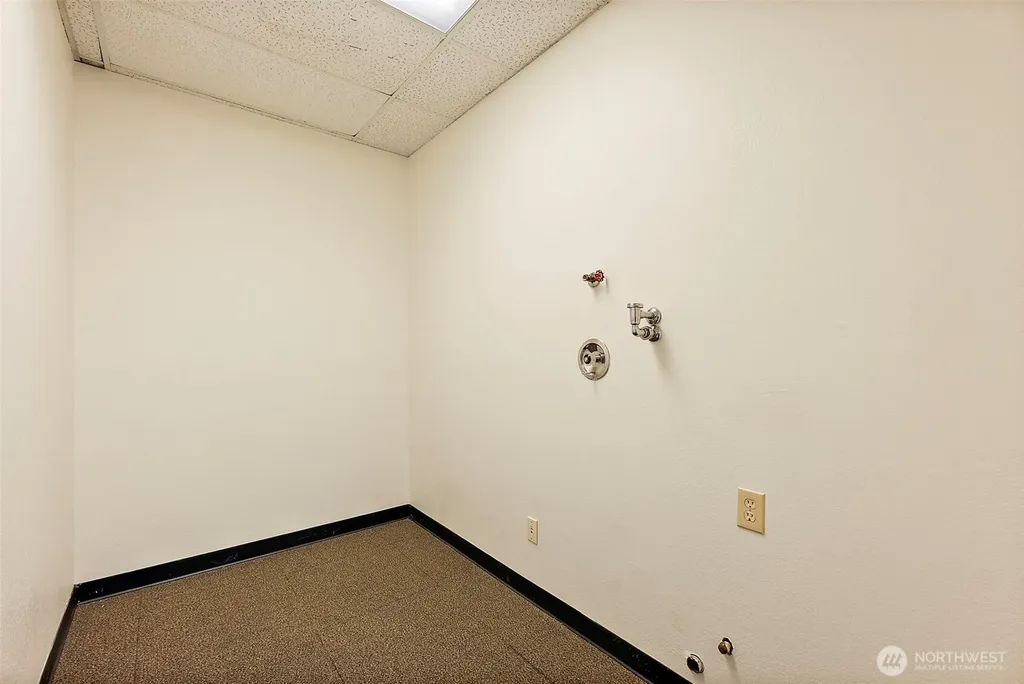 2025 Wheaton Way Bremerton WA 98310