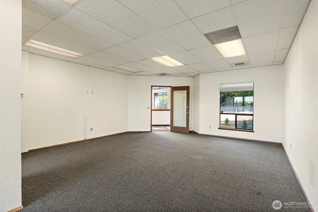 2025 Wheaton Way Bremerton WA 98310