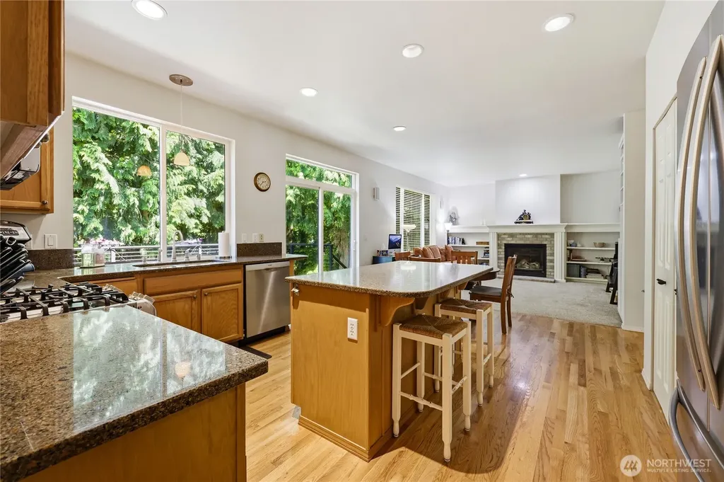 14555 Kingscross Circle NW Silverdale WA 98383